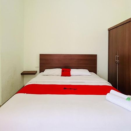 Reddoorz At Teratai Homestay Medan Amplas Exteriér fotografie
